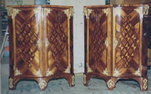 Après restauration. Encoignures d'époque Louis XV Après restauration. Encoignures d'époque Louis XV