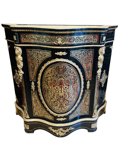 Après restauration. Meuble d'appui d'époque Napoléon III Après restauration. Meuble d'appui d'époque Napoléon III